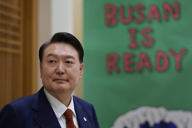 미국을 방문 중인 윤석열 대통령이 21일(현지시간) 뉴욕에서 열린 한·몽골 정상회담에 참석하고 있다. [연합]