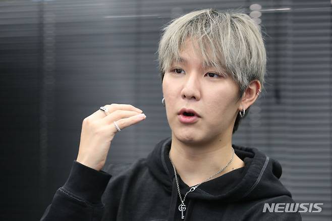 [서울=뉴시스] 권창회 기자 = 크리에이터 장지수가 지난 6일 오후 서울 종로구 SBXG 클럽하우스에서 뉴시스와 인터뷰를 하고 있다. 2023.09.10. kch0523@newsis.com