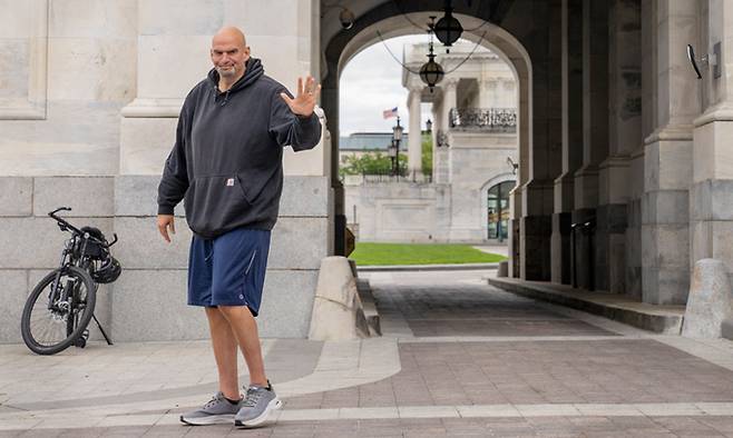 존 페터먼 민주당 소속&nbsp;상원의원. AP연합뉴스