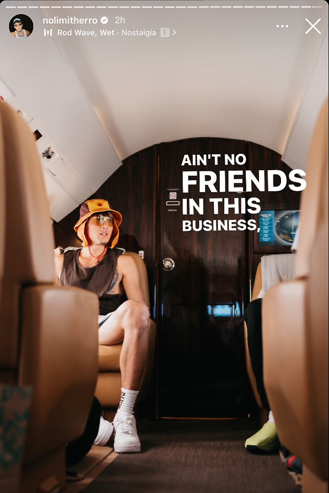 ‘노스텔지아’ 가사 일부를 글로 남긴 모습. 히로 개인 SNS 제공