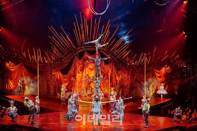 ‘태양의서커스 뉴 알레그리아’의 한 장면. (사진=마스트엔터테인먼트)