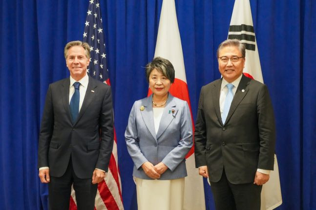 왼쪽부터 토니 블링컨 미국 국무장관, 가미카와 요코 일본 외무상, 박진 외교부 장관. /외교부 제공