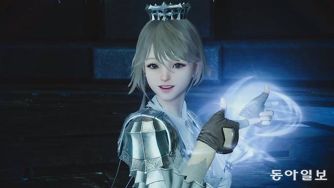 최하리 성우가 목소리 연기를 맡았던 캐릭터들. 위는 애니메이션 ‘울려라! 유포니엄’의 코사카 레이나. 아래는 2010년 출시된 게임 ‘마비노기 영웅전’의 벨이란 캐릭터다.  사진제공 최하리 성우