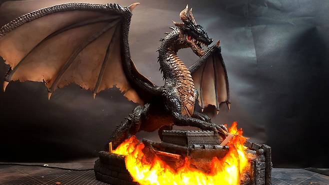 완성된 흑룡 ‘밀라보레아스’