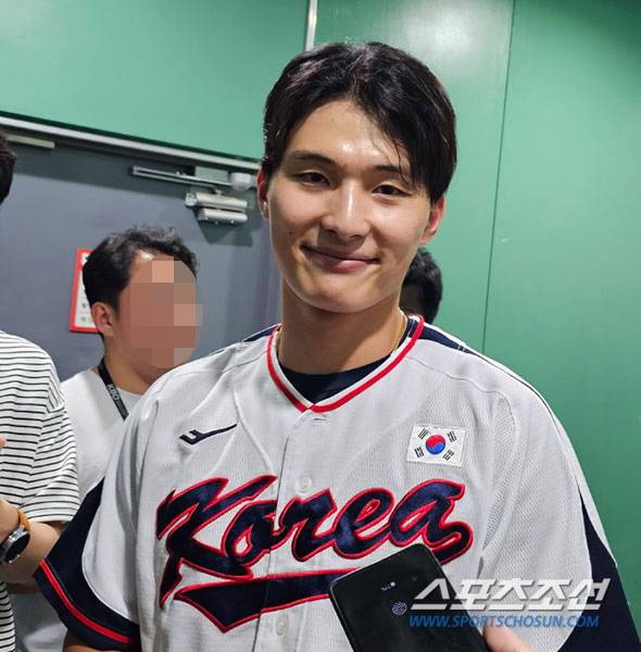 인터뷰에 임한 윤동희. 김영록 기자