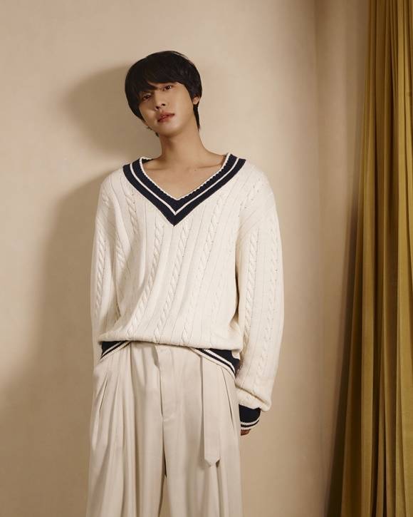 배우 안효섭이 넷플릭스 오리지널 시리즈 '너의 시간 속으로'을 촬영하면서 느낀 고충을 털어놨다. /넷플릭스