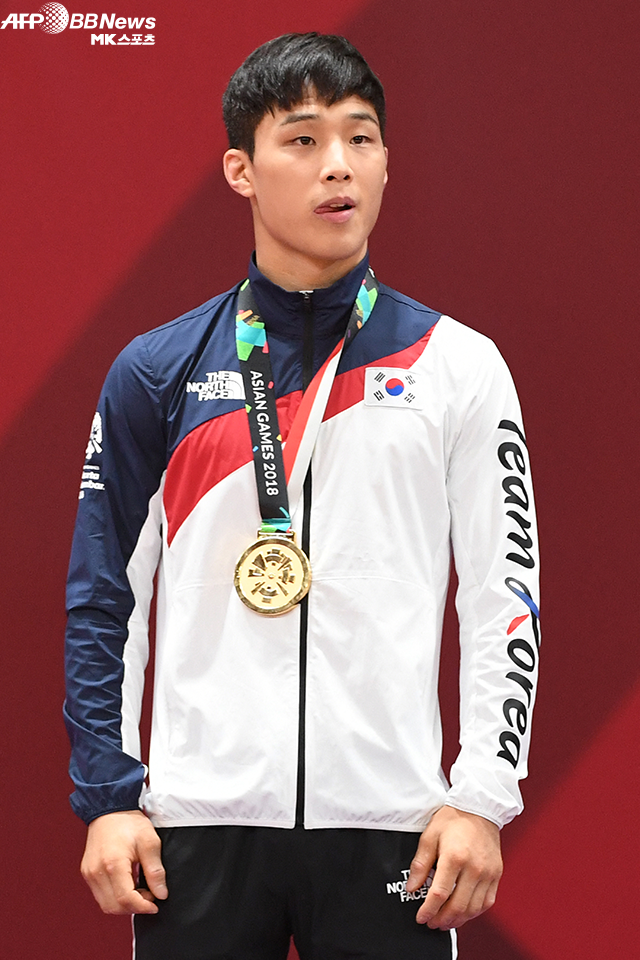 안바울 2018 인도네시아 자카르타-팔렘방 아시안게임 남자유도 -66㎏ 금메달 시상식 모습. 사진=AFPBBNews=News1