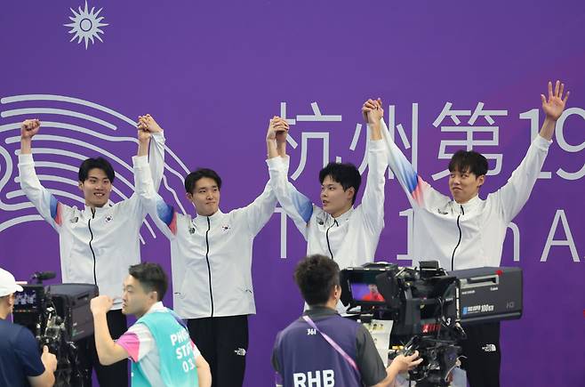 대한민국 남자 800m 계영 메달 쾌거<저작권자(c) 연합뉴스, 무단 전재-재배포 금지>