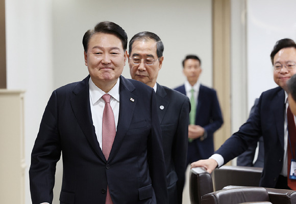 윤석열 대통령이 25일 서울 용산 대통령실 청사에서 국무회의를 주재하고 있다. (대통령실통신사진기자단) 2023.09.25. [사진=뉴시스]