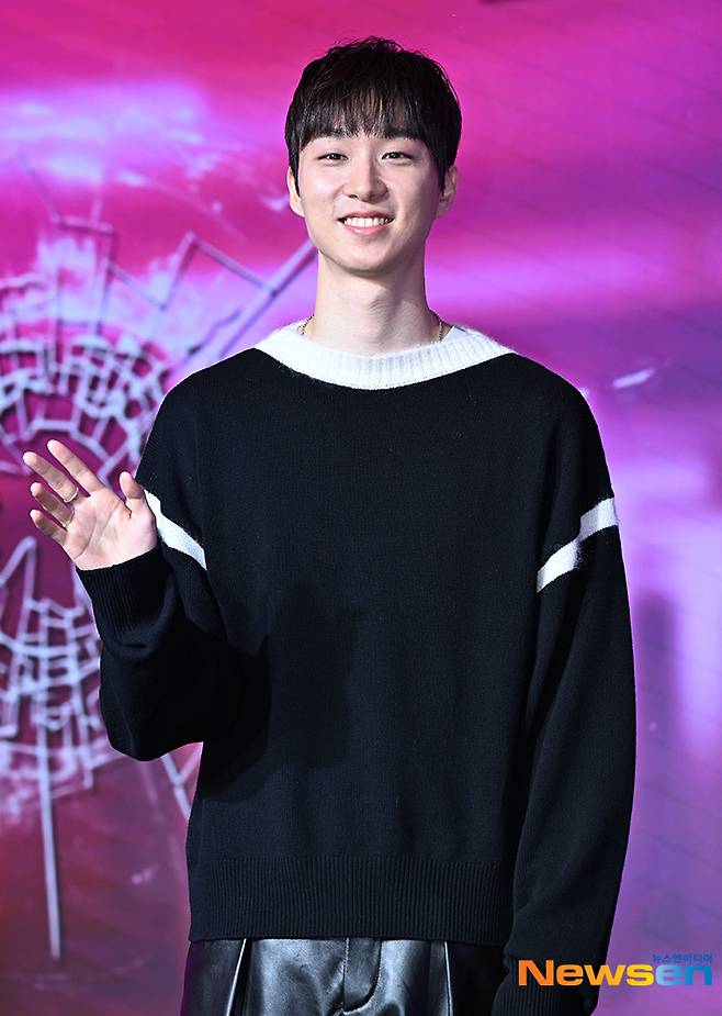 이충현 감독, 훈훈한 인사