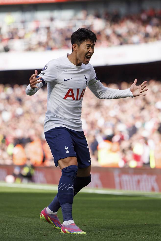 ▲ 마우리시오 포체티노 감도의 토트넘 홋스퍼 시절 애제자인 손흥민, 북런던 더비에서 두 골을 터뜨렸다. ⓒ연합뉴스/REUTERS/EPA/AP