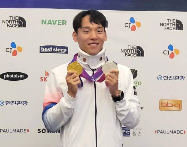 <yonhap photo-2746="">이지훈. 사진=연합뉴스</yonhap>