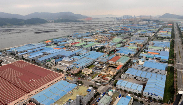 부산 강서구 녹산산단 전경. 국제신문DB