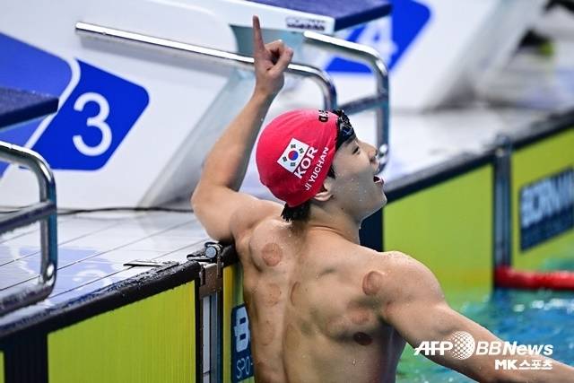 항저우 아시안게임에서 한국 수영에 첫 금메달을 안긴 지유찬. 사진(항저우 중국)=AFPBBNews=News1