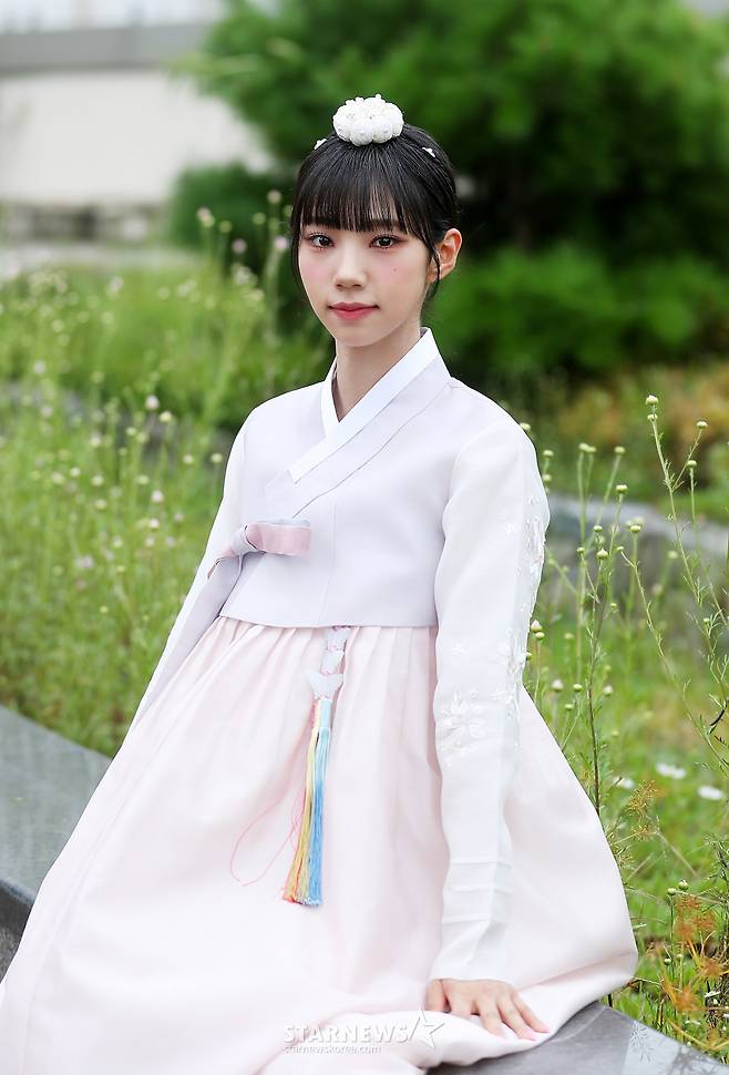 "한복 모델 해도 되겠네" 엘즈업 여름[★화보]
