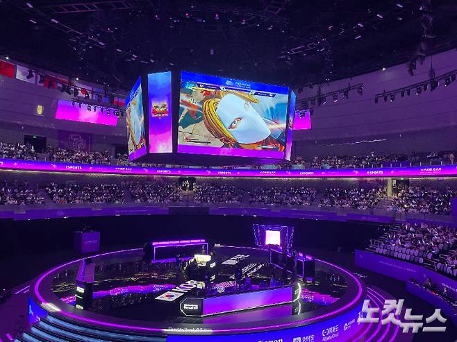 스트리트 파이터 5 베가의 화려한 기술이 작렬하고 있다. 노컷뉴스