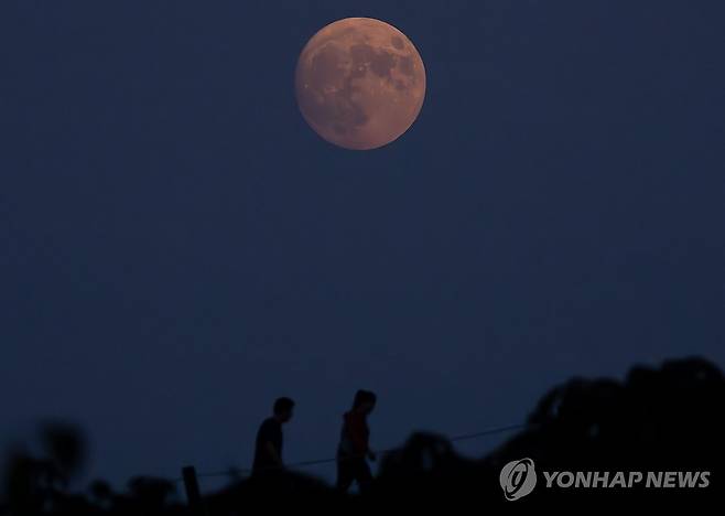 '풍요로운 한가위를 기원합니다' [연합뉴스 자료사진]