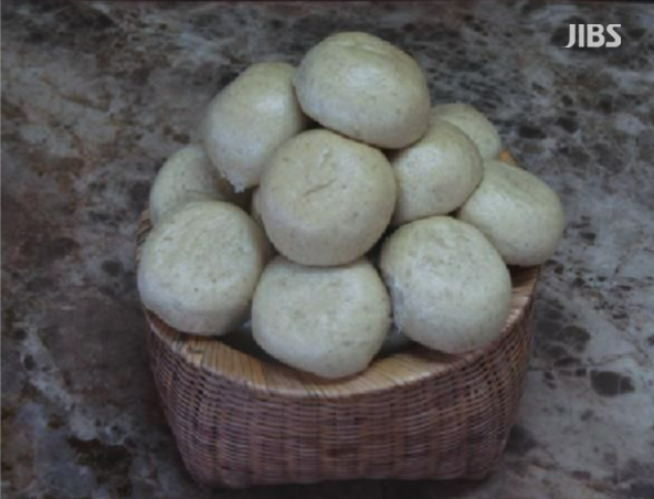 상웨떡(사진, 『제주인의 지혜와 맛 전향토음식』, 제주특별자치도, 2012)