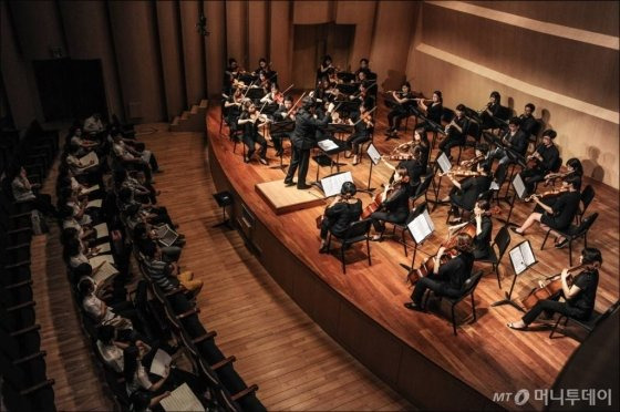 오케스트라 공연 장면. (※기사 내용과 직접적인 상관이 없습니다.) /사진=세종문화회관