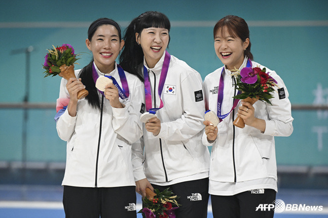 한국 여자대표팀. 왼쪽부터 이슬, 박민정, 이예림. /AFPBBNews=뉴스1