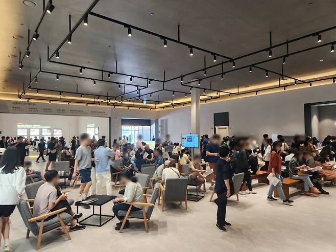 수도권의 한 견본주택 전경. 사진=뉴스1