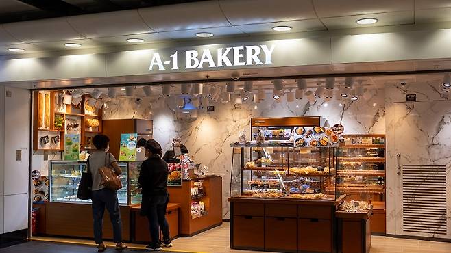 기업이 분할을 꾀할 때 투자자들은 그 가치를 꼼꼼하게 따져봐야 한다. 최씨네 제과점을 통해 물적분할의 위험요인을 살펴봤다.[사진=게티이미지뱅크]