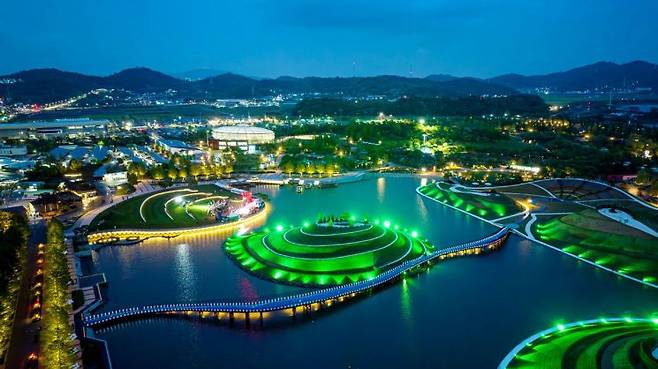 순천만국제정원박람회 호수정원 주변 야경