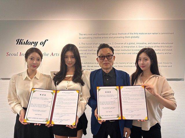 (사진 왼쪽부터) NAMDA 한예빈 전무, NAMDA 임경민 대표, 서울예술대학교 김재하 교수, NAMDA 이채원 상무