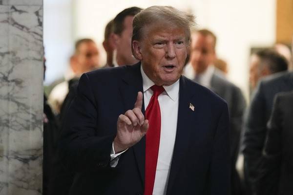 도널드 트럼프 전 미국 대통령이 여론조사에서 조 바이든 대통령을 9%포인트 차이로 앞서나가고 있다. [사진=뉴시스]