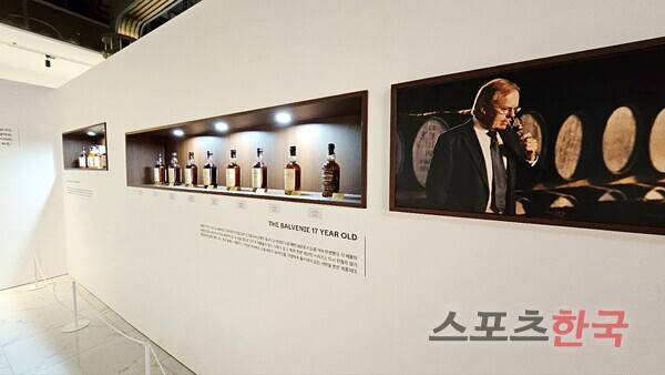 발베니는 6일 서울 강남구에 위치한 '엔드트리메타'에서 기자간담회를 열고 '발베니 헤리티지 전시회' 개최 소식을 알렸다. ⓒ임현지 기자