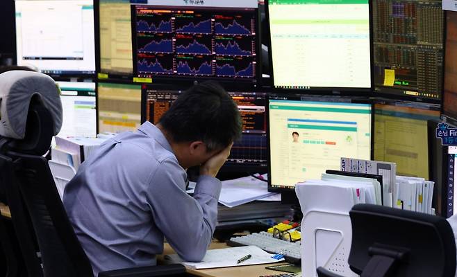 지난 4일 오후 서울 중구 하나은행 명동점 딜링룸. 사진=김병언 기자