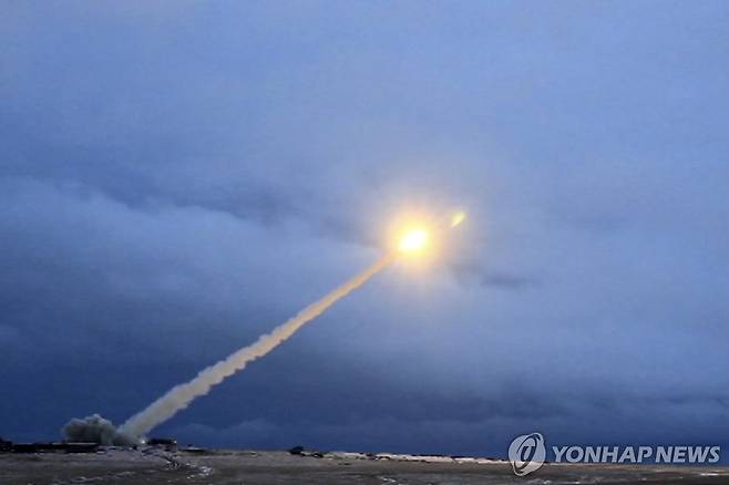 2018년 TV에서 공개된 러시아 핵추진 순항미사일 시험발사 장면 [RU-RTR 캡처/AP=연합뉴스 자료사진. 재판매 및 DB 금지]