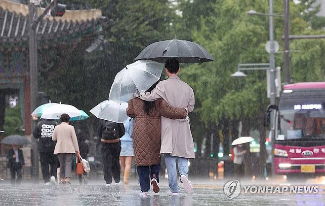 소나기 [연합뉴스 자료사진]