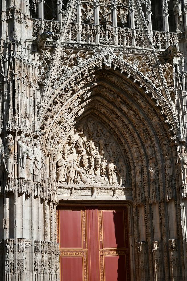 루앙 대성당 조각.