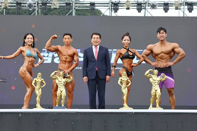 양산천 둔치 및 양산종합운동장 일원에서 “낙동강을 넘어, 양산의 빛이 세계로”라는 주제의 양산삽량문화축전이 열리고 있다. (사진=양산시 제공) *재판매 및 DB 금지