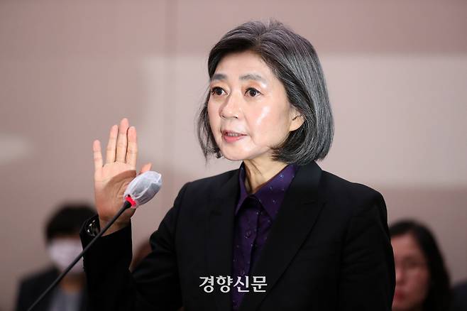 김행 여성가족부 장관 후보자가 지난 5일 국회에서 열린 인사청문회에서 증인선서를 하고 있다. 박민규 선임기자