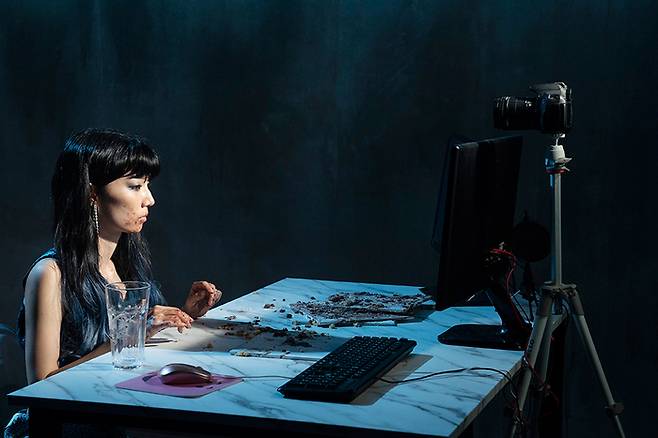 영화 ‘괴담만찬’ 중 에피소드 ‘식탐’ 속 박지나.