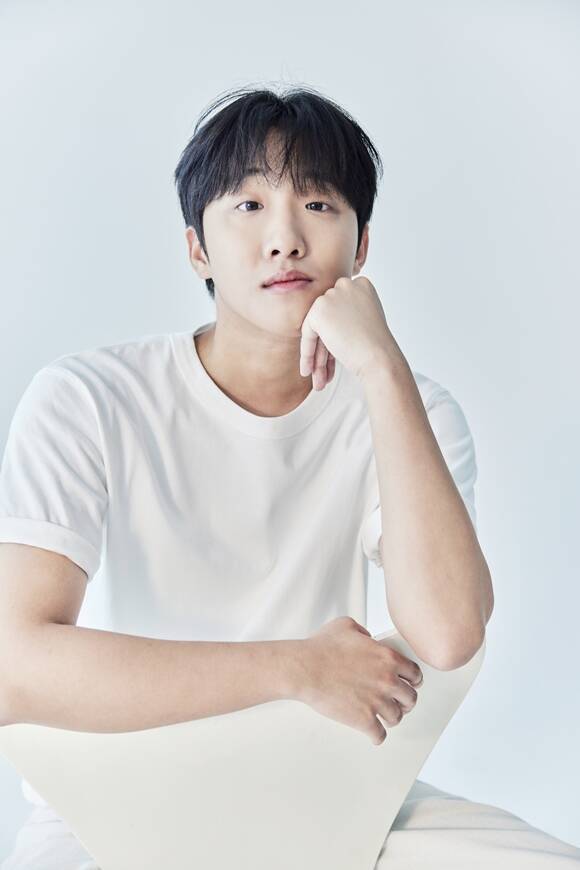 배우 홍사빈이 영화 '화란' 개봉을 기념해 인터뷰를 진행했다. /샘컴퍼니