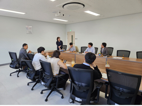 ▲ 한국교통안전공단 강원본부(본부장 장철웅)가 도내 어린이통학버스를 점검한 결과 700대 중 254대에서 불량사항이 적발됐다고 12일 밝혔다.