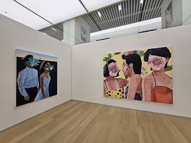 An installation view of "Yue Minjun Solo Exhibition" at Tang Contemporary Art in Seoul (Park Yuna/The Korea Herald)