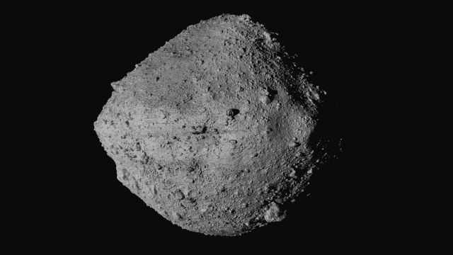 미국 항공우주국(NASA)가 지난 12일 공개한 소행성 베누의 모습. AP 뉴시스