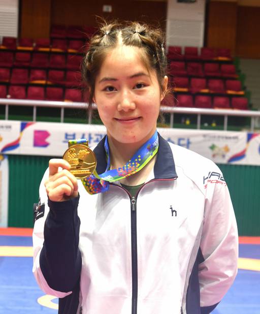레슬링 여고부 자유형 55㎏급 우승자 조은소.경기체고 제공
