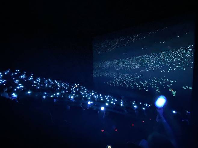 [서울=뉴시스] '아이유 콘서트: 더 골든 아워' 상영 현장. (사진 = CJ CGV 제공) 2023.09.18. photo@newsis.com *재판매 및 DB 금지