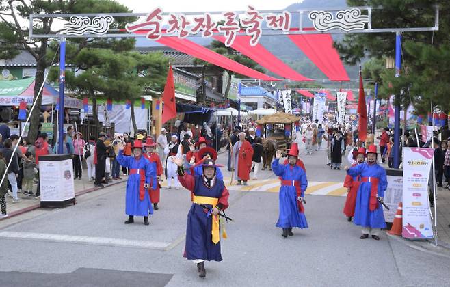 '세계인의 입맛, 순창에 담다'라는 주제로 지난 13일 개막한 제18회 순창장류축제가 대규모 관광객들이 찾은 가운데 성공적으로 일정을 마무리했다. 순창군 제공