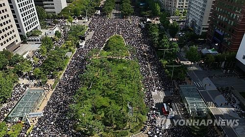 여의도 국회대로 메운 교권 회복-공교육 정상화 목소리 [연합뉴스 자료사진]