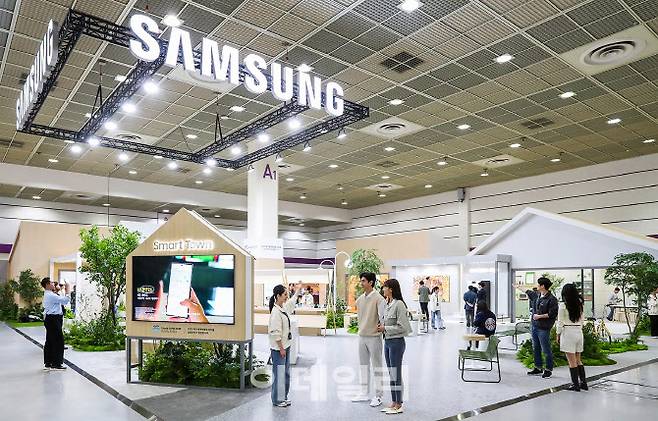 KES 2023(한국전자전)이 열리는 서울 코엑스(COEX)에 위치한 삼성전자관 전경. (사진=삼성전자)