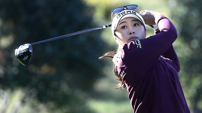 이정은6이 티샷 후 타구를 바라보고 있다. 사진 | LPGA투어