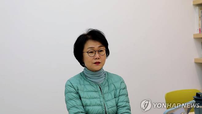 연합뉴스와 인터뷰 중인 이경림 대표  [촬영 김수지]