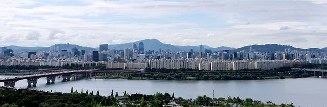 서울 강남구 압구정 일대 아파트 단지 모습./연합뉴스