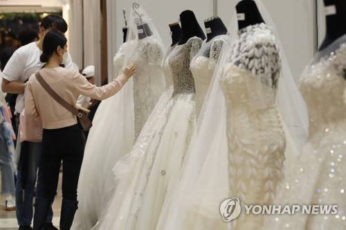 서울 삼성동 코엑스에서 열린 한 웨딩박람회장 모습.&nbsp;